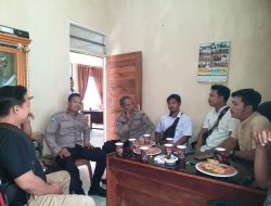 Jum’at Curhat, Polres Way Kanan SambangI Balai Kampung Bhakti Negara