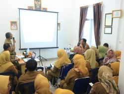 Dinkes Pesibar Terus Gencar Adakan Bimtek dan Pembinaan Nakes di UPTD Puskesmas