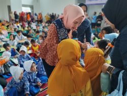 Bunda PAUD Hj Dessy Apriyanti Adipati didampingi Bupati Way Kanan hadiri Pembinaan Kreativitas Peserta Didik PAUD di Kecamatan Blambangan Umpu
