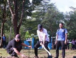 Hut Way Kanan Raden Adipati Surya Dan ForkompmdaTanam Pohon Serentak Di Taman Kehati