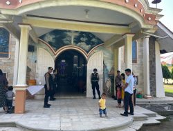 Peringatan Wafatnya Isa Almasih 2024 , TNI Polri Berikan Pengamanan di Gereja Khatolik Keluarga Kudus Baradatu.