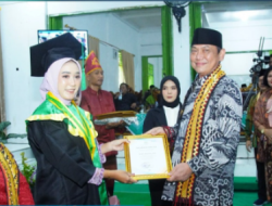 Wabup Way Kanan Ali Rahman Hadiri Wisuda Institut Al-Ma’arif