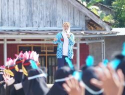 Ketua Perwosi  Pesibar Septi Istiqlal hadiri Lomba Senam Tingkat Kecamatannya di Pahmungan