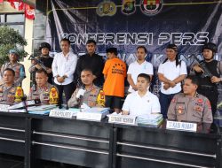 Polres Way Kanan Ungkap Kasus Dugaan Tindak Pidana Korupsi Dana APBK Kamp Sidoarjo Kec Blambangan Umpu Kab Way Kanan TA.2020
