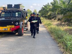 Jum’at Berkah Kompi Brimob lampung Timur Berbagai Dengan Dengan Sesama
