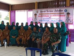 Momen sertijab Camat Kasui Ansori.sp.d, ke, PLT. Hasanuddin SE .M.M di warnai haru dan tangis