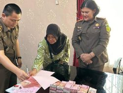 Kajari Way Kanan, Terima Uang Pengganti Kerugian Negara, Kasus Korupsi APBKampung Sukajadi