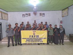 Jaga Kondusifitas Jelang Pilkada, Kanit Binmas Berikan Pembinaan FKPM di Balai Kampung Suka Bumi