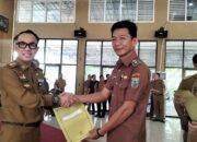 Bupati Way Kanan Serahkan Perbup Tapal Batas Serta Ucapkan Terimakasih kepada Seluruh Kepala Kampung