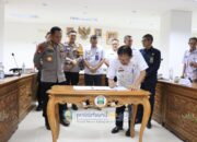Pemkab Pesisir Barat Hibahkan Tanah untuk Brimob, Pemprov, dan Pengadilan Agama