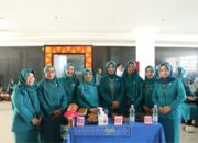 Ketua TP-PKK Pesibar Buka Lomba Masak Kue Tradisional Cucokh Bekhak
