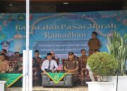 Bupati Parosil Apresiasi Kegiatan Bazar Murah yang Diselenggarakan Kejari Lampung Barat