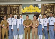 Lepas 6 Calon Paskibraka Tingkat Provinsi dan Nasional Parosil Mabsus Janjikan Reward