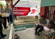 Jelang Hari Bhayangkara Ke-79, Kapolres Way Kanan dan PJU Gelar Bansos Bagikan Paket Sembako