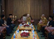 Bupati Way Kanan Terima Audiensi Kesti TTKKDH, Dorong Sinergi untuk Pembinaan Pencak Silat