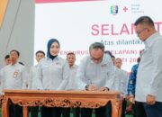 Dukung Penguatan Struktur PMI, Sekda Machiavelli Ikuti Prosesi Pelantikan Pengurus PMI Kabupaten Way Kanan Masa Bakti 2025-2030