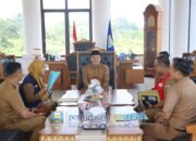 Bupati Pesibar Dedi Irawan Terima Kunjungan PMI Dalam Rangka Hari Ulang Tahun