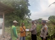 Peduli Sesama, Kapolres Salurkan Bantuan Kepada Korban Angin Puting Beliung di Negara Batin