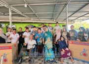 TP PKK Pesibar  Dian Hardiyanti Dedi,Serahkan Alat Kursi Roda