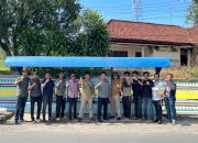 Sat Intelkam Polres Way Kanan bersama Masyarakat membersihkan Fasilitas Umum dalam rangka mengimplementasikan Arahan Presiden Prabowo