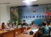 Sekda Pesisir Barat Tedi Zadmico ikuti Rapat Koordinasi Virtual dengan Kantor Staf Kepresidenan RI