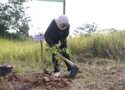 Bupati Way Kanan Pimpin Gerakan Bersih Lingkungan dan Penanaman Pohon Serentak