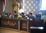 Bupati Ayu Sampaikan KUA-PPAS APBD 2027 dan Raperda Gerakan Literasi Daerah ke DPRD